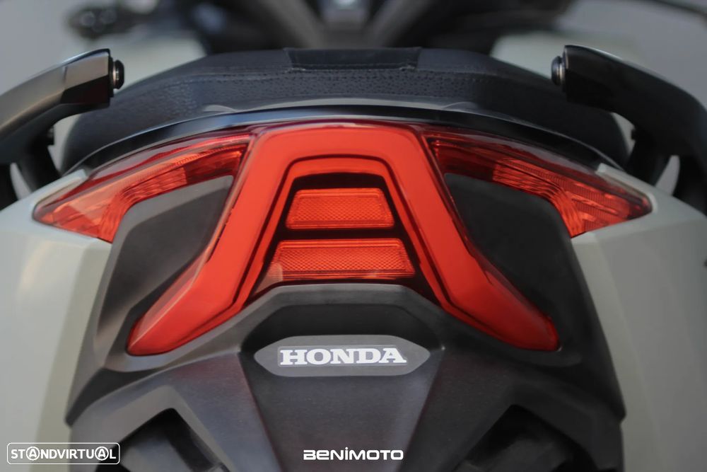 Honda Forza 350 - 13