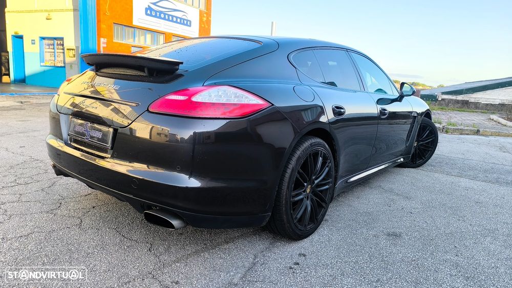 Porsche Panamera Platinum Edition PDK - 12
