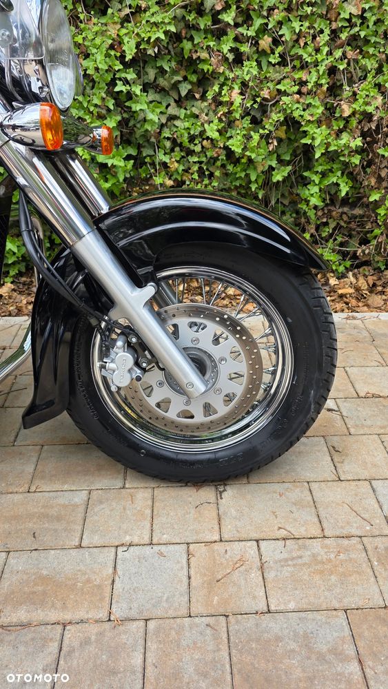 Suzuki Intruder - 40