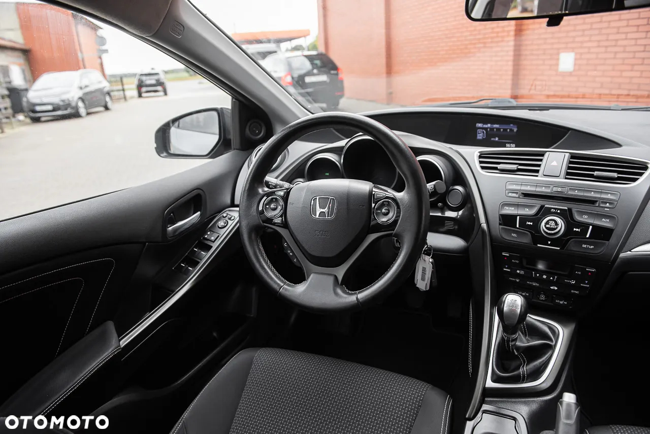 Honda Civic Tourer 1.8 i-VTEC Lifestyle - 24
