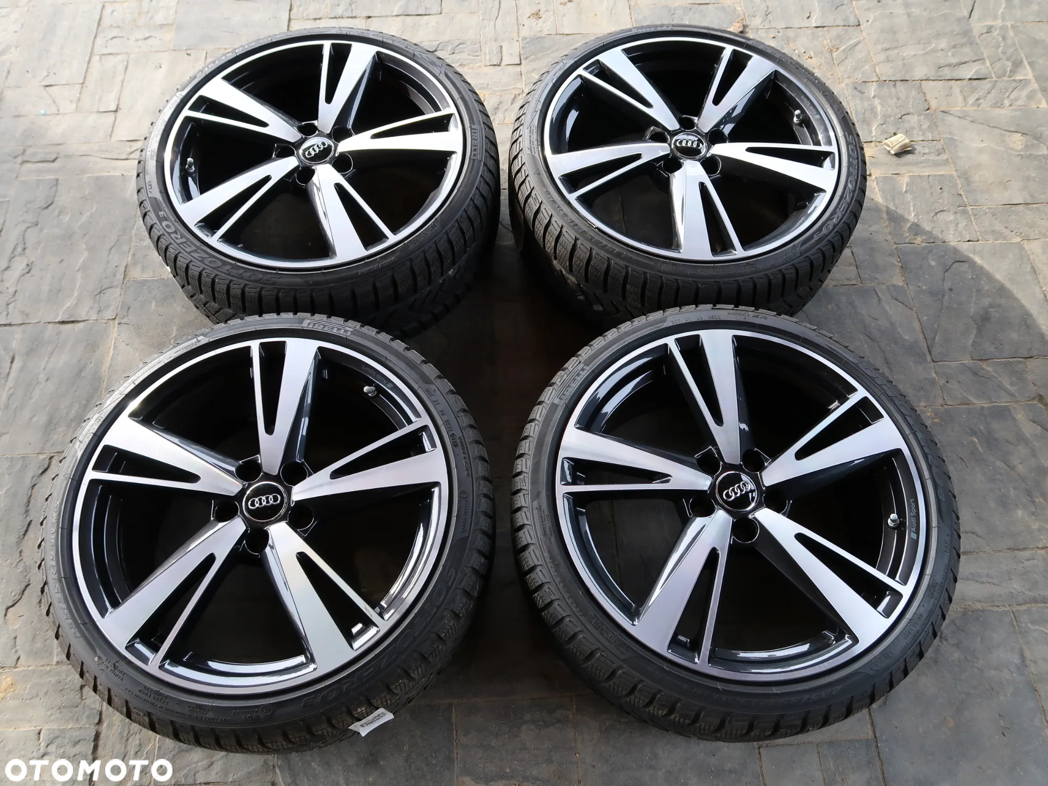 Koła zimowe Audi S3 A3 8Y0 235/35R19 Pirelli - 2