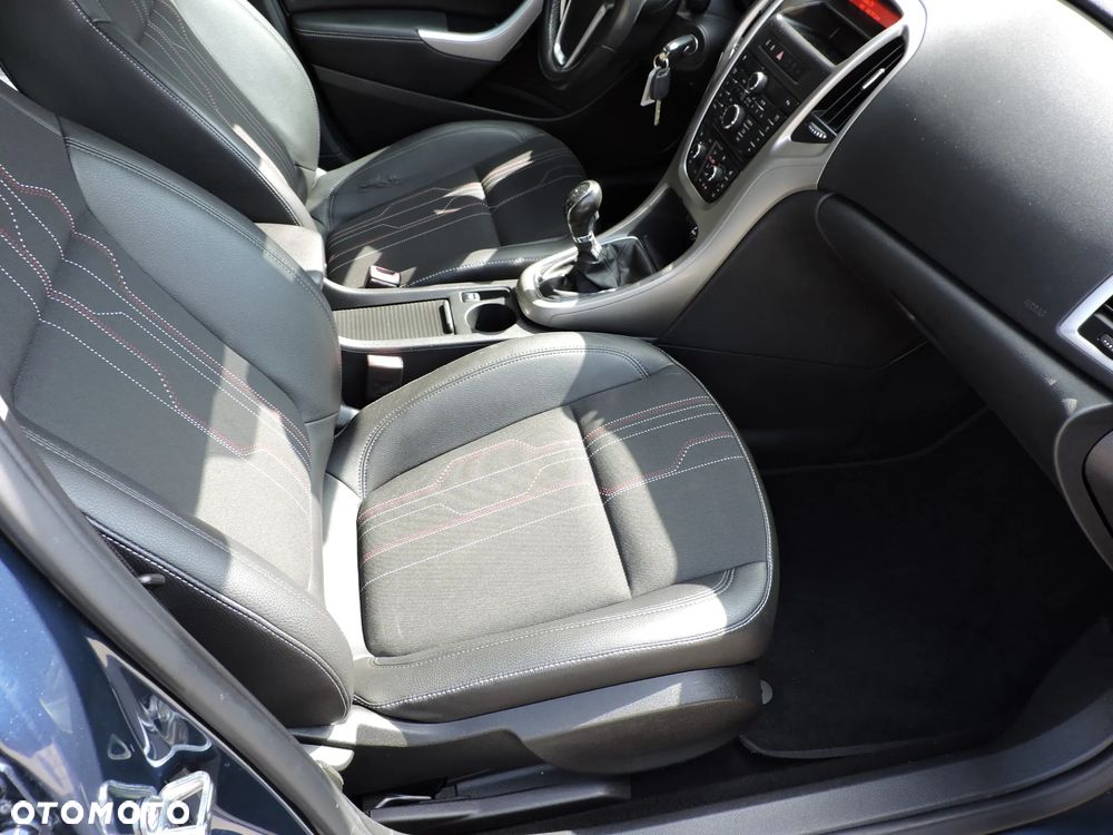 Opel Astra 1.4 T Enjoy - 13