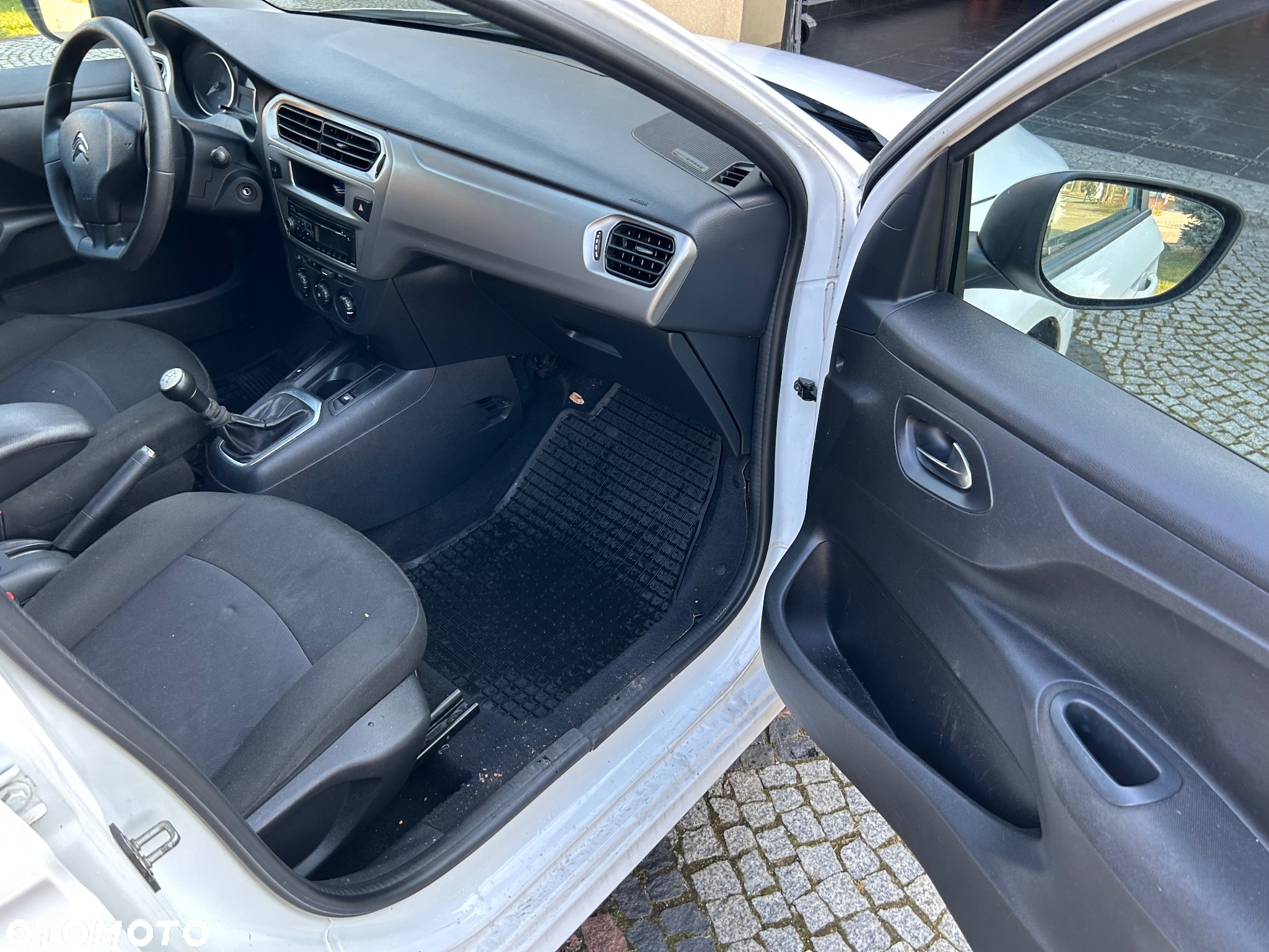 Citroën C-Elysée 1.2 PureTech GPF Shine - 10