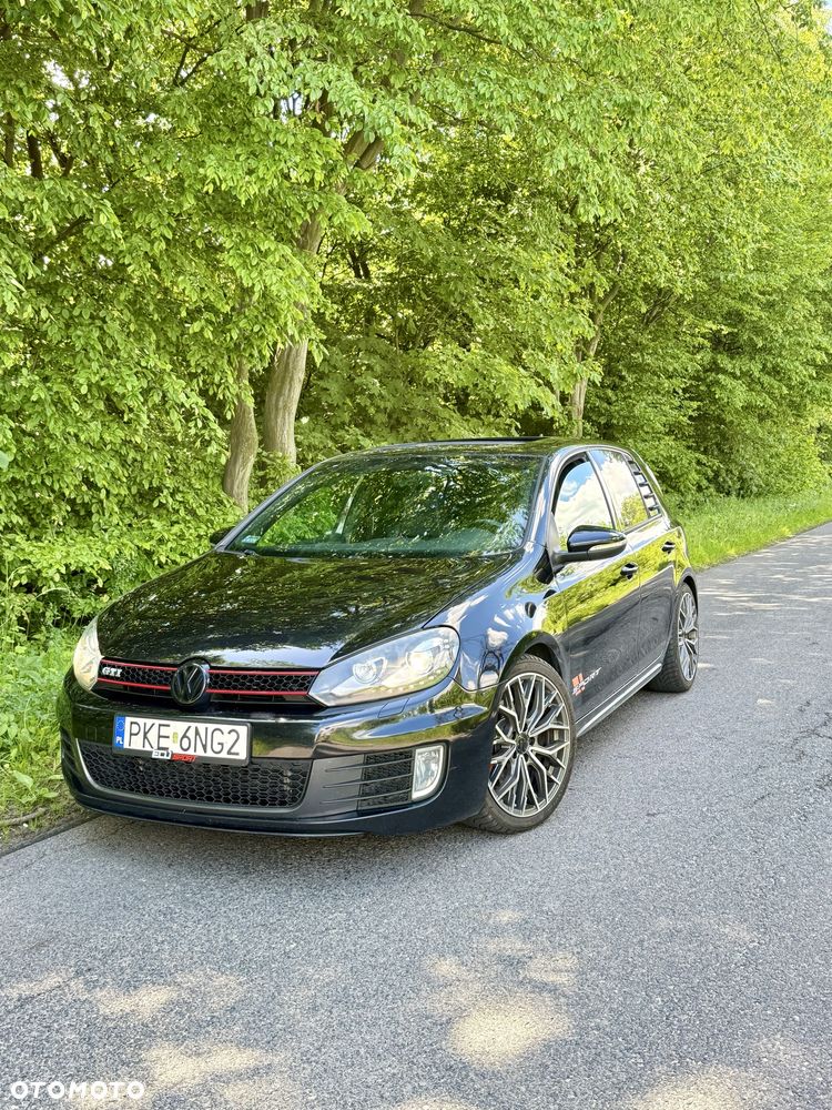 Volkswagen Golf - 5