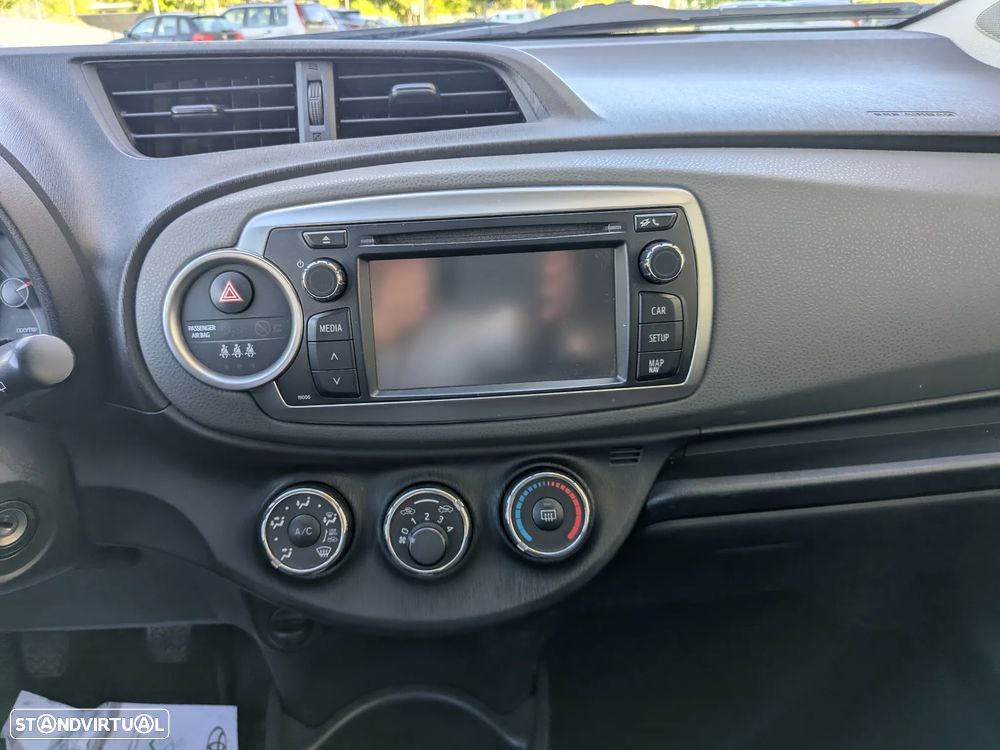 Toyota Yaris 1.33 VVT-i Sport - 11