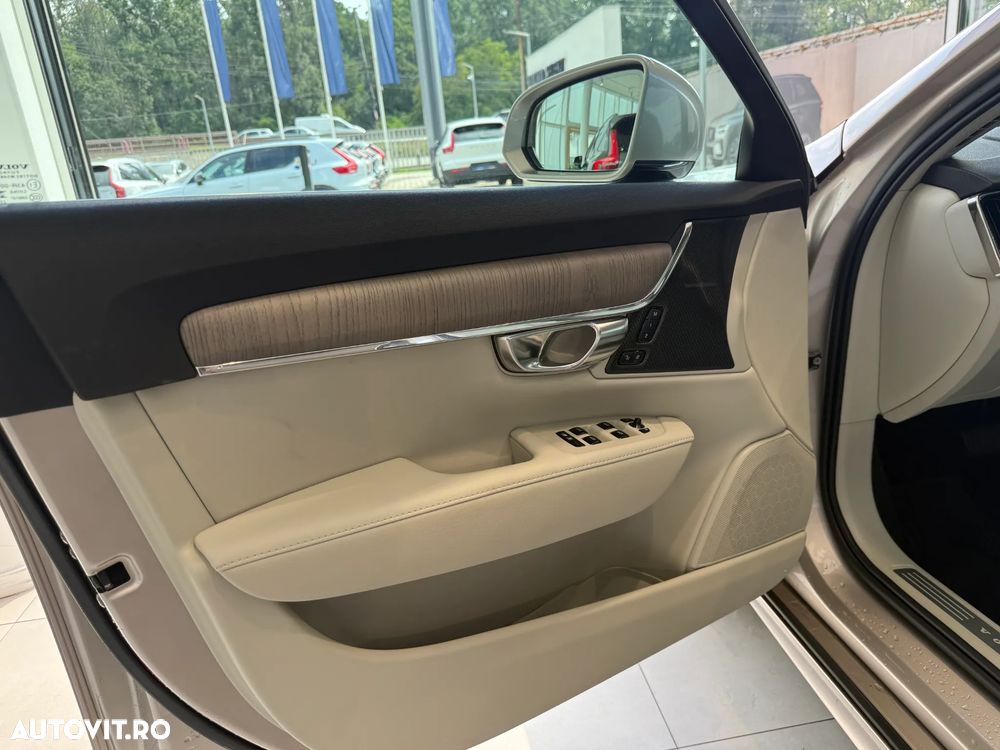 Volvo S90 B5 MHEV AT AWD Core - 22