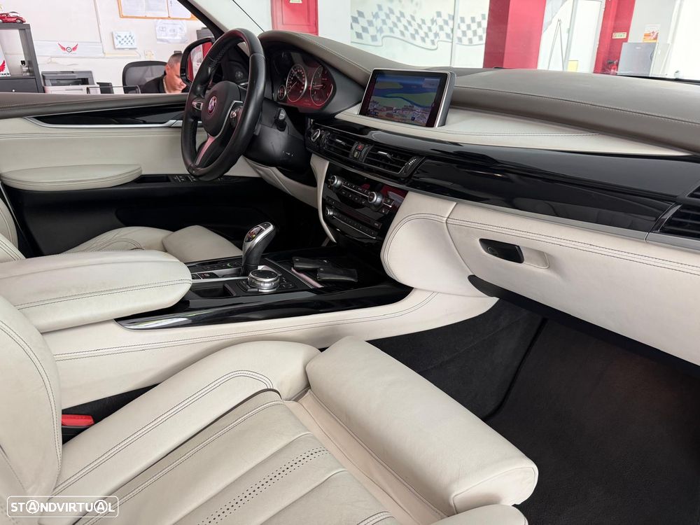 BMW X5 40 d xDrive Pack M - 17