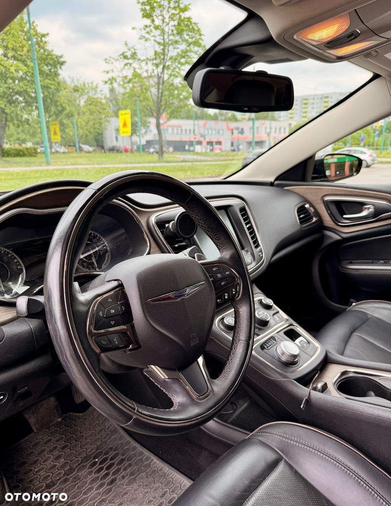 Chrysler 200 - 11