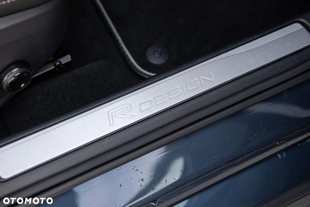 Volvo V60 T5 Geartronic R-Design - 35