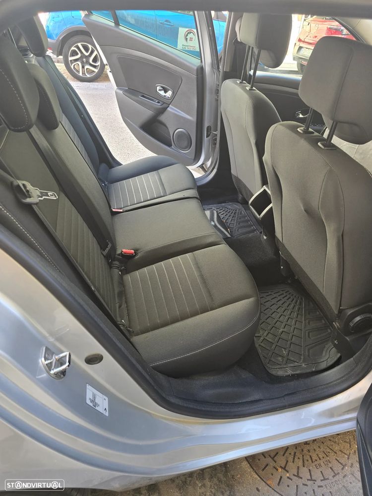 Renault Mégane Sport Tourer 1.5 dCi Limited EDC - 18