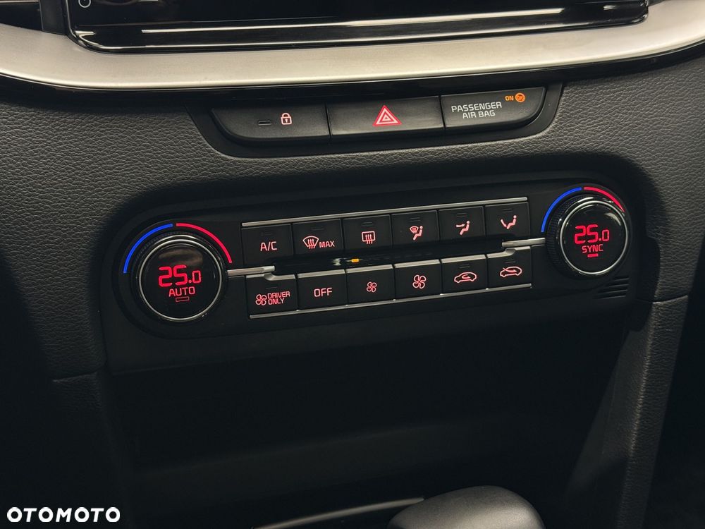 Kia Ceed 1.6 GDI PHEV L DCT - 26