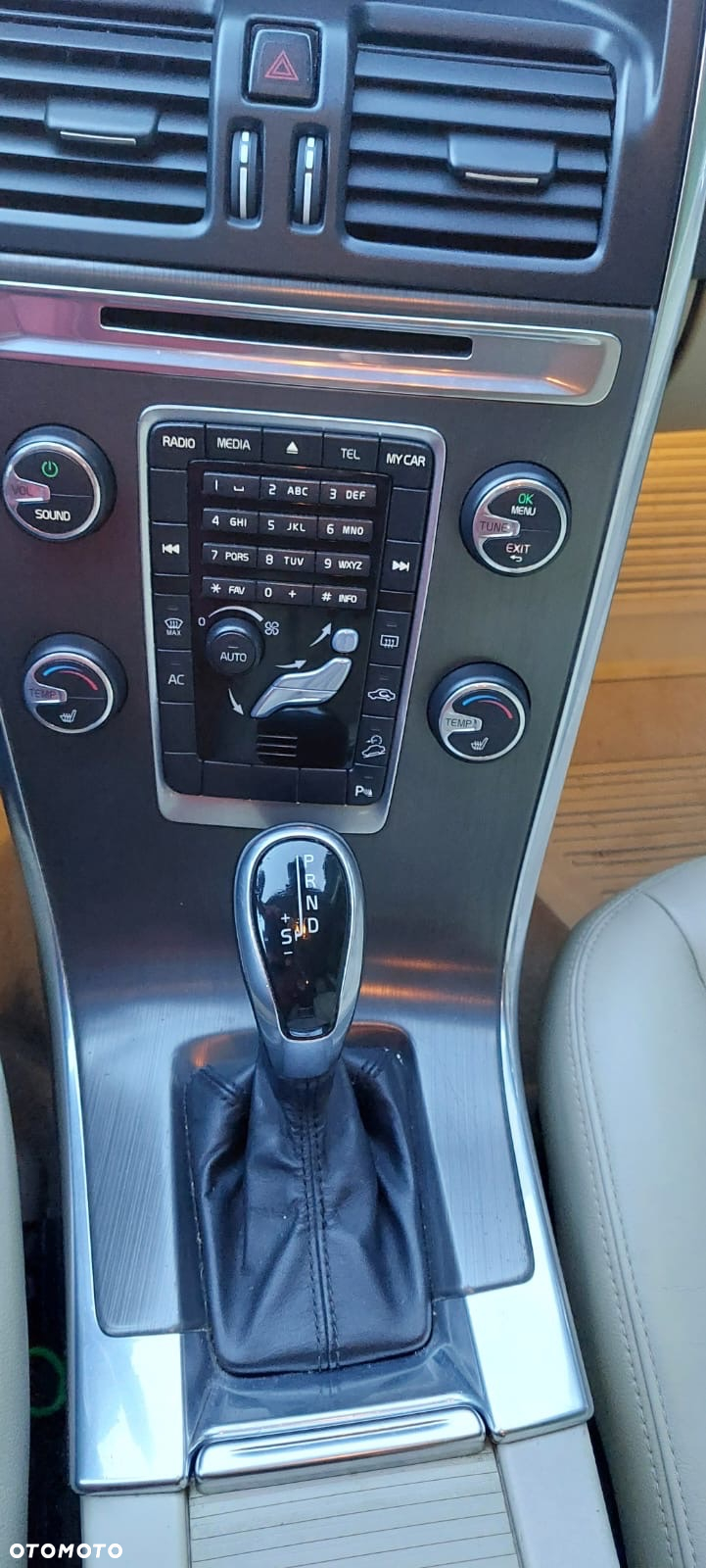 Volvo XC 60 D5 AWD Summum - 15