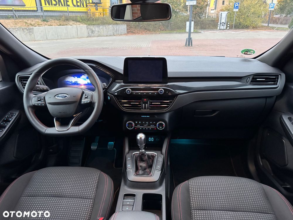 Ford Kuga 1.5 EcoBoost FWD ST-Line - 10