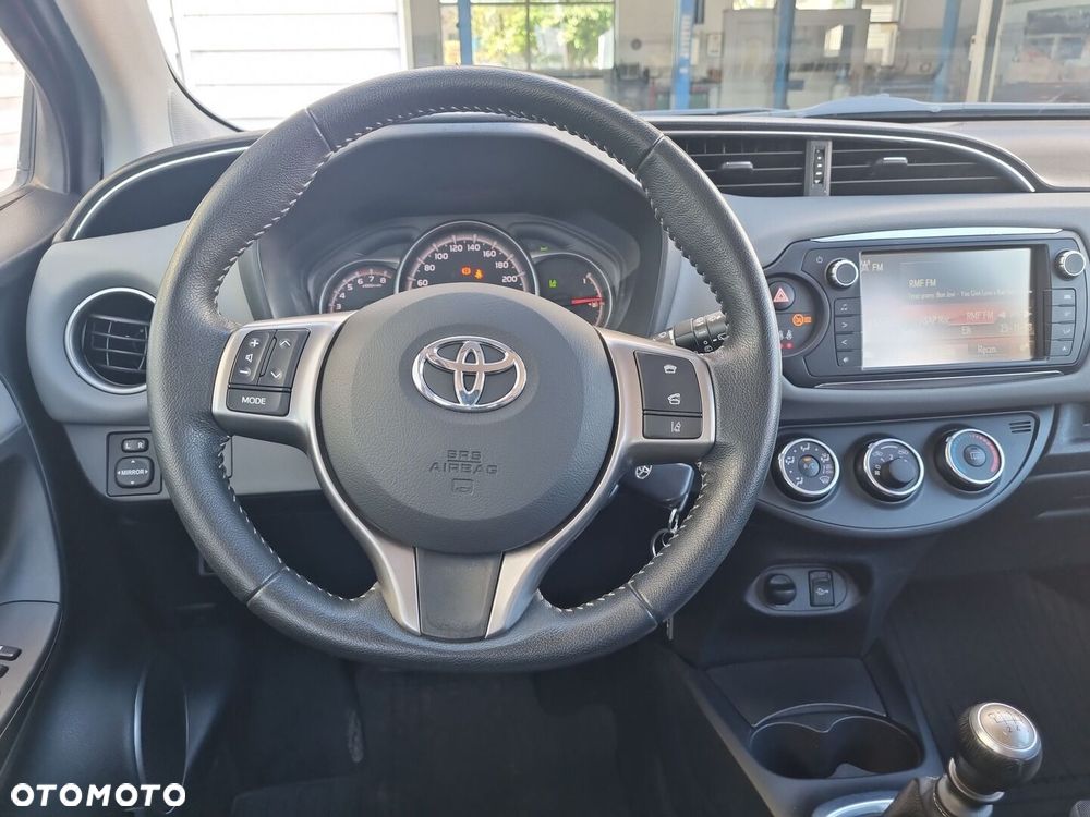 Toyota Yaris - 15