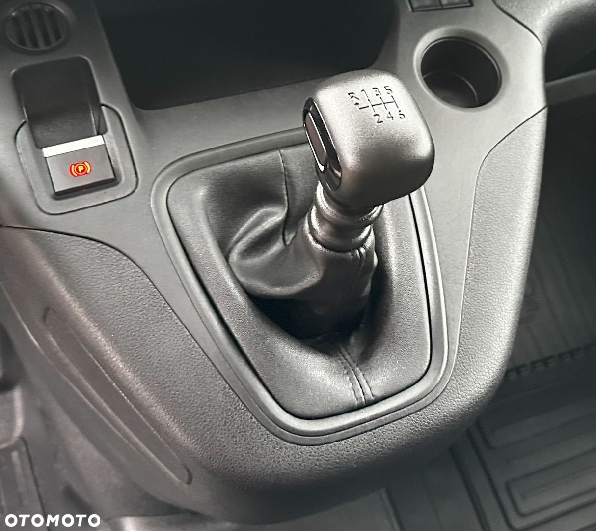 Toyota PROACE CITY - 12