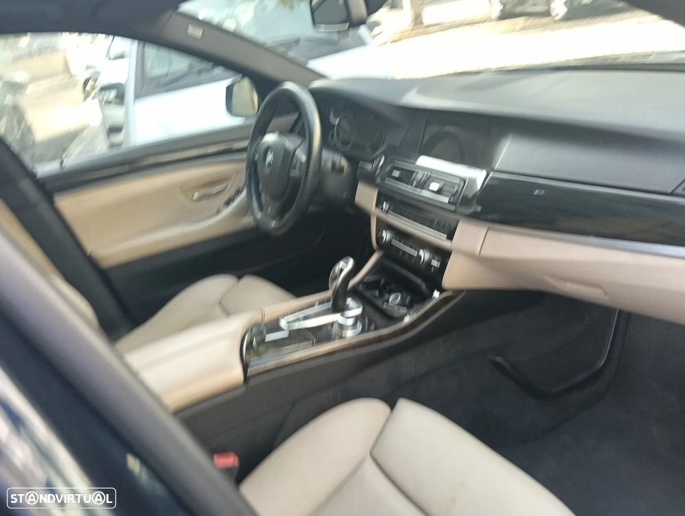BMW M550d xDrive Auto - 14