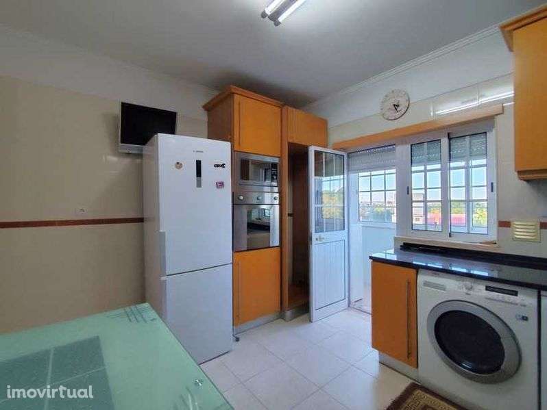Apartamento T2 de 2010 com Garagem e Arrecadação - Cruz de Pau, Seixal - Grande imagem: 5/11