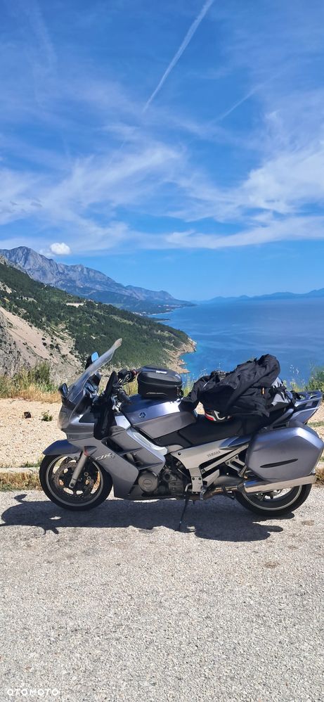 Yamaha FJR - 2
