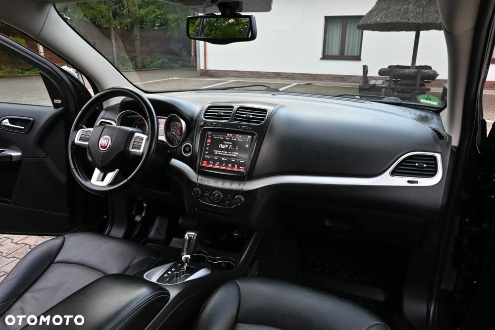 Fiat Freemont 2.0 Multijet 16V DPF Automatik Allrad Black Code - 29