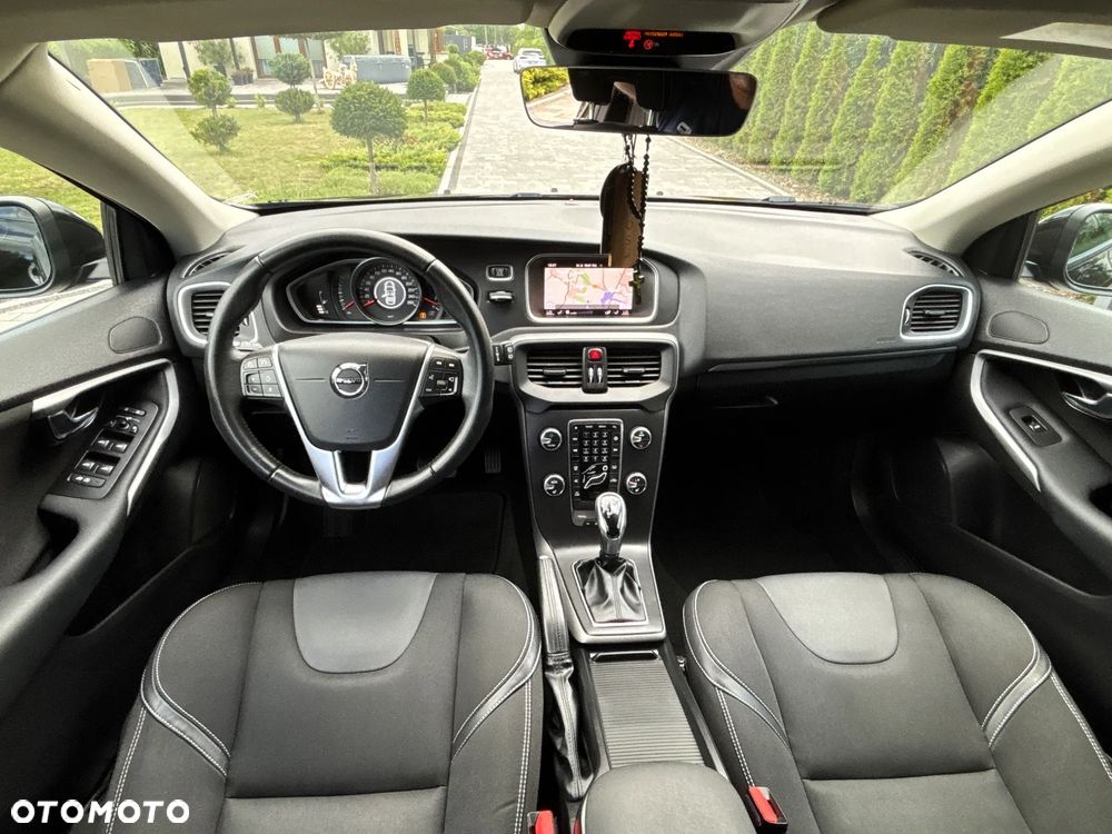 Volvo V40 - 15