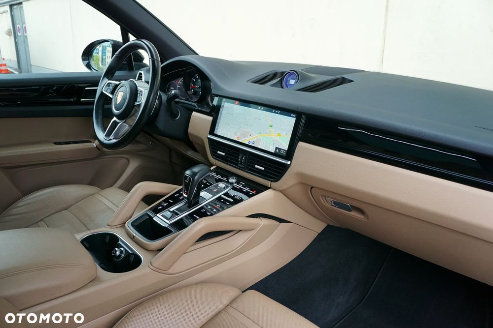 Porsche Cayenne Standard - 14