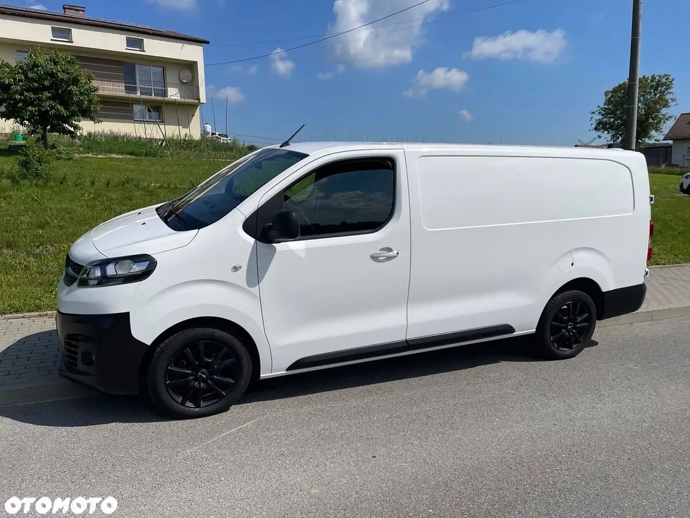 Opel Vivaro - 10
