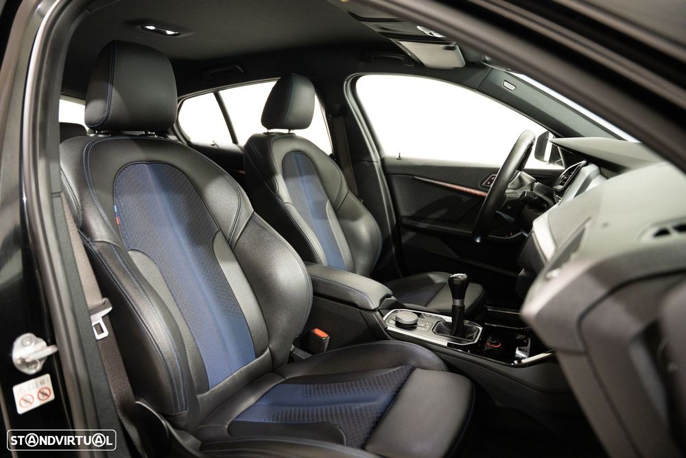 BMW 116 d Corporate Edition M — fotografia 24