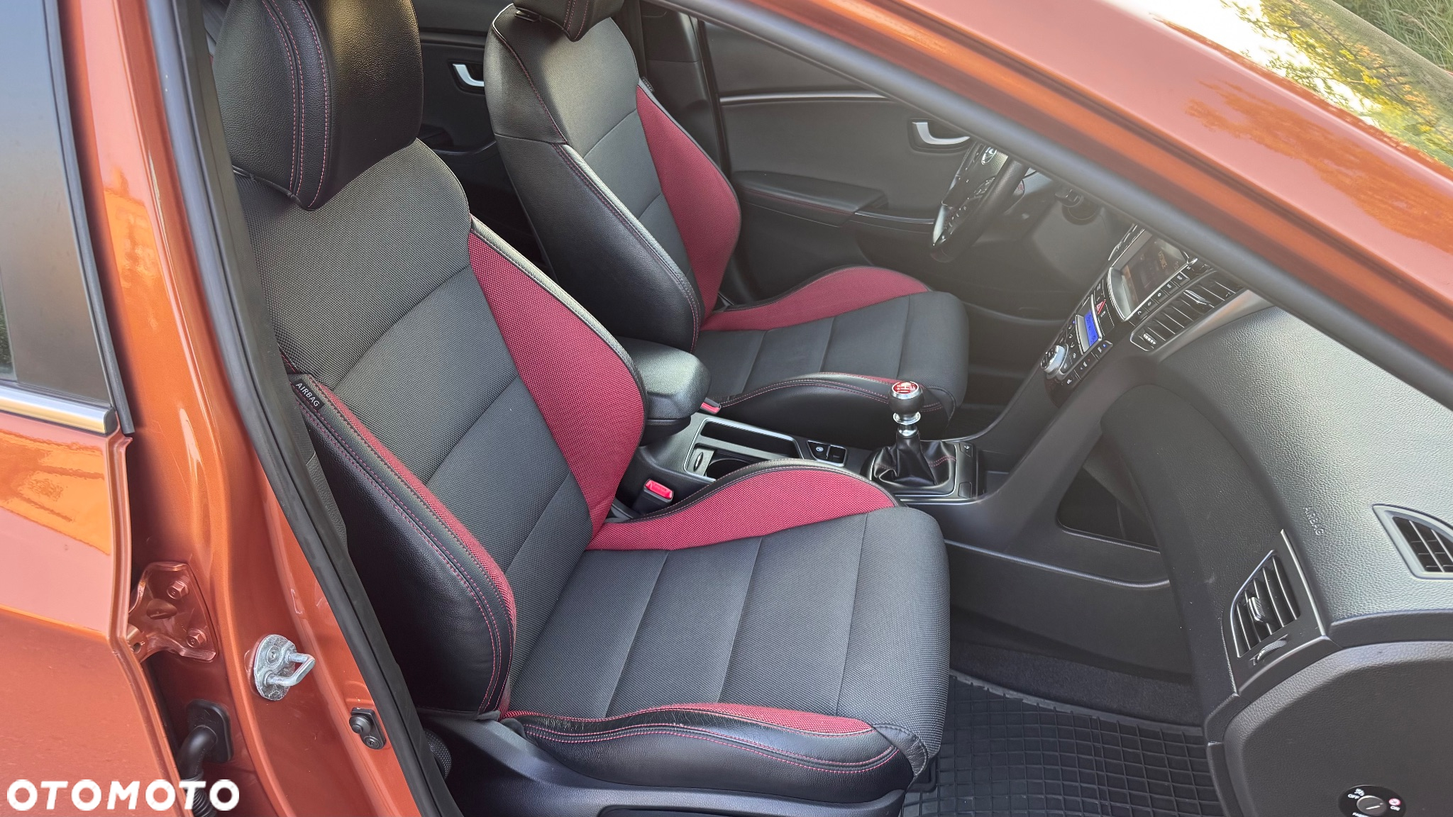 Hyundai i30 1.6 T GDI Turbo - 14