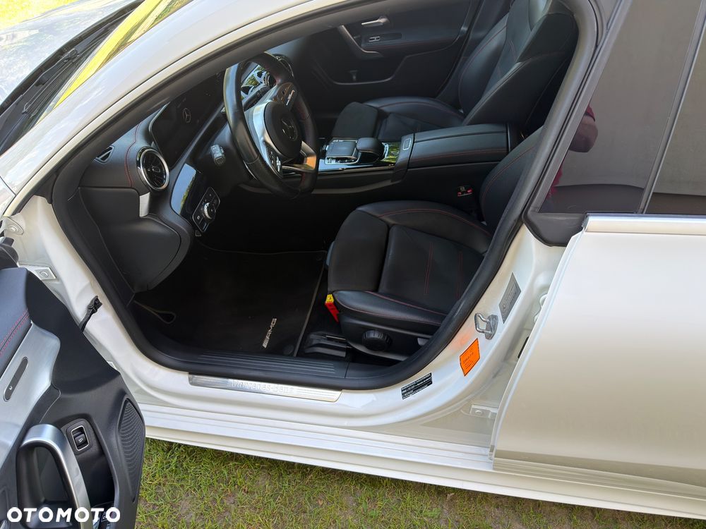 Mercedes-Benz CLA 250 AMG Line 7G-DCT - 13