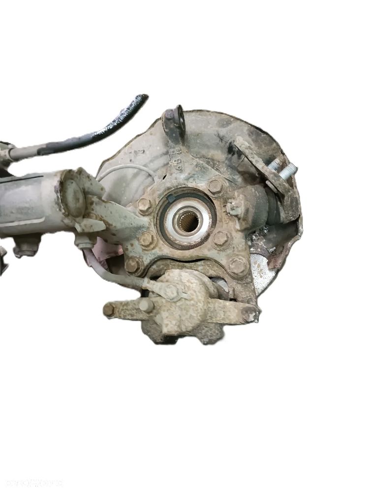 TOYOTA COROLLA E16 12-19 1,4 D4D zwrotnica prawy przód PP * - 2