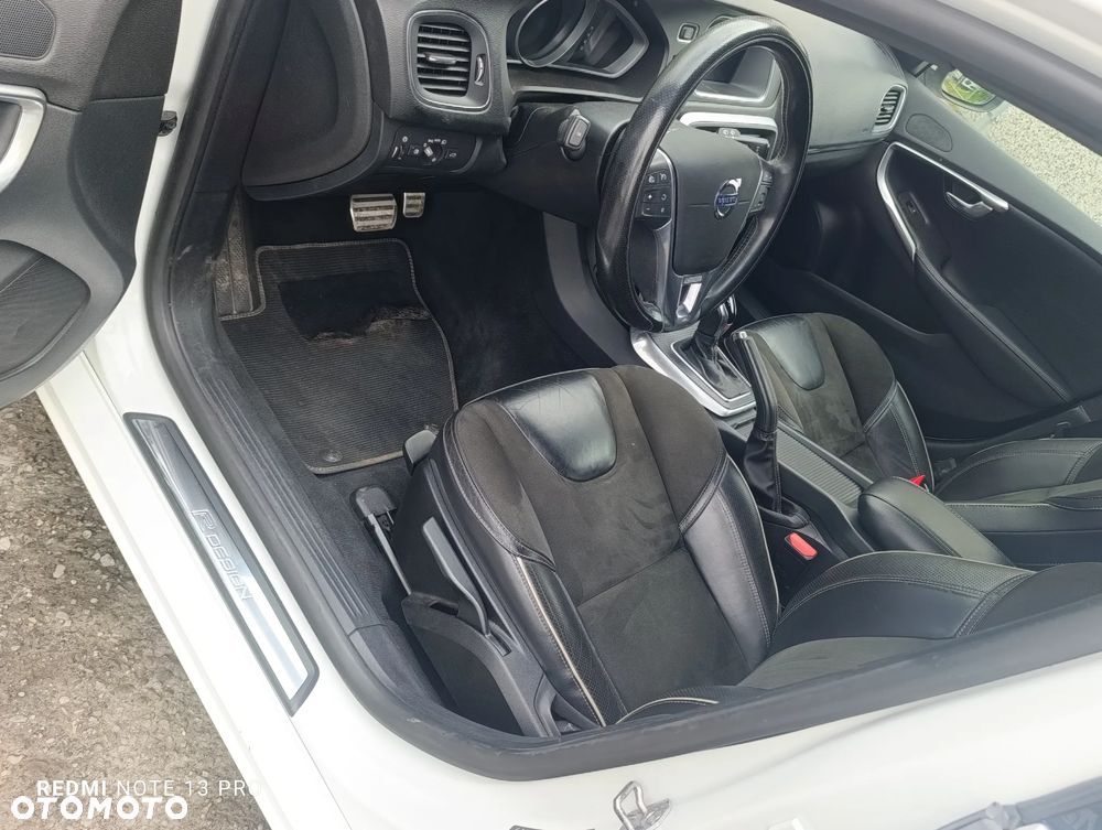 Volvo V40 D3 Geartronic RDesign - 30