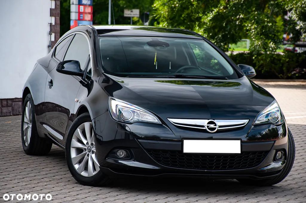 Opel Astra IV GTC 1.6 T Sport - 1