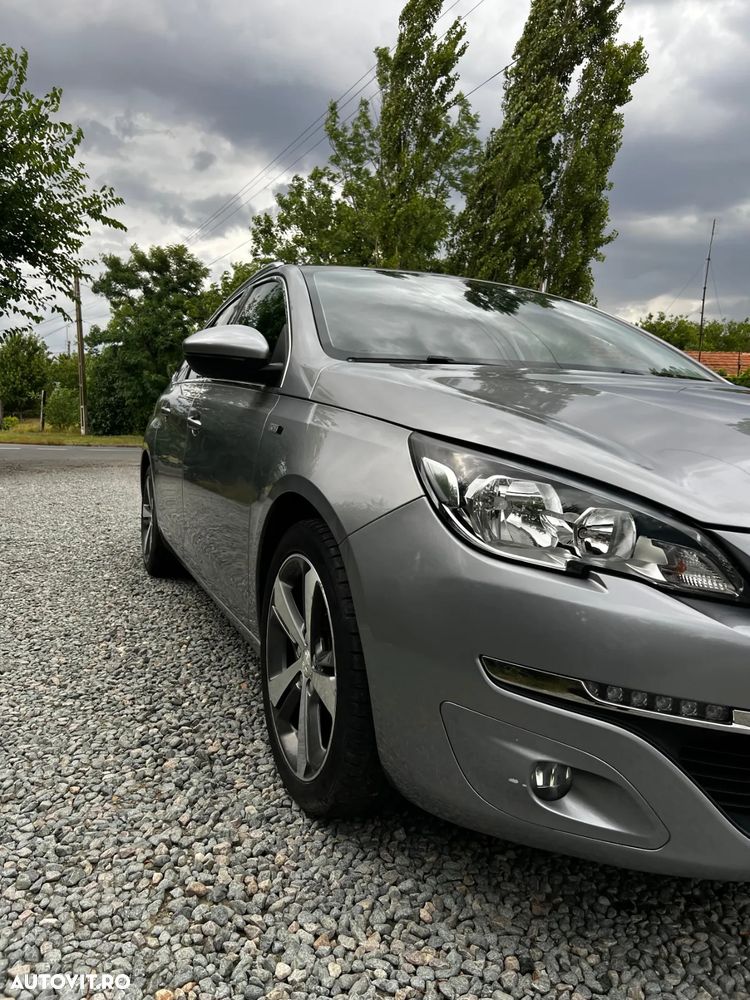 Peugeot 308 SW 1.2 L PureTech Turbo Active - 4