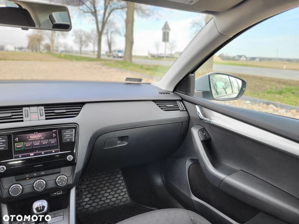 Skoda Octavia 1.2 TSI Active - 11