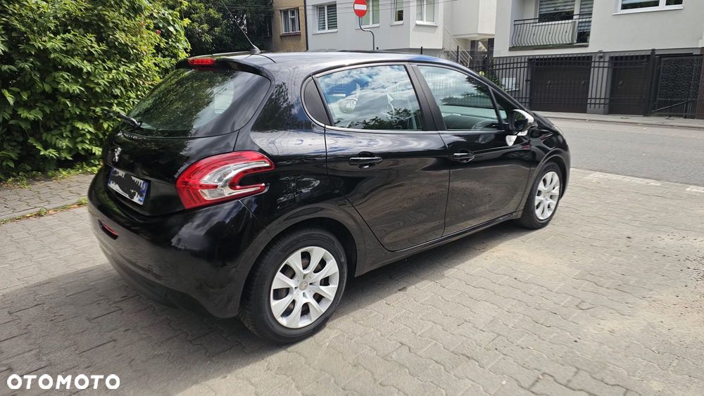 Peugeot 208 HDi 68 Like - 5