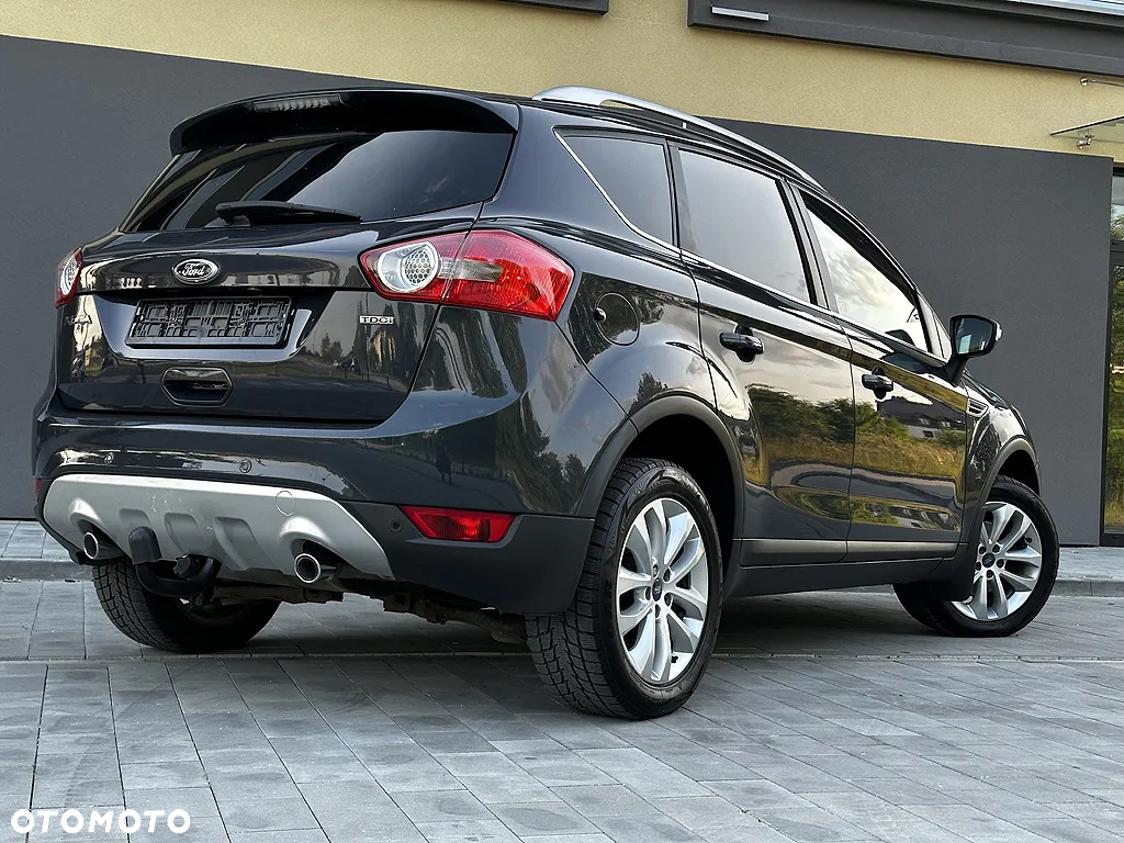 Ford Kuga 2.0 TDCi 4x4 Titanium - 4