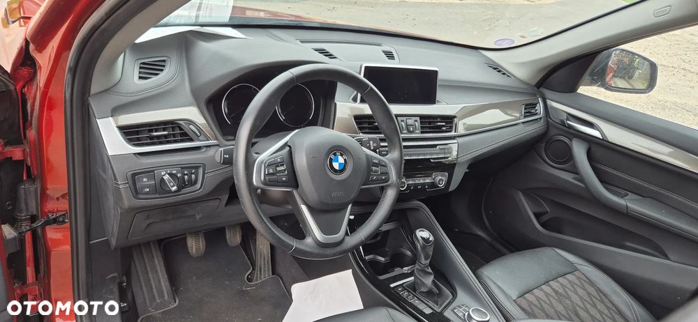 BMW X1 sDrive18i Business Edition - 24