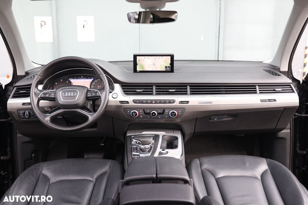 Audi Q7 3.0 ultra TDI Quattro Tiptronic - 14