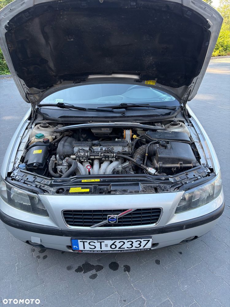 Volvo S60 2.4 - 8