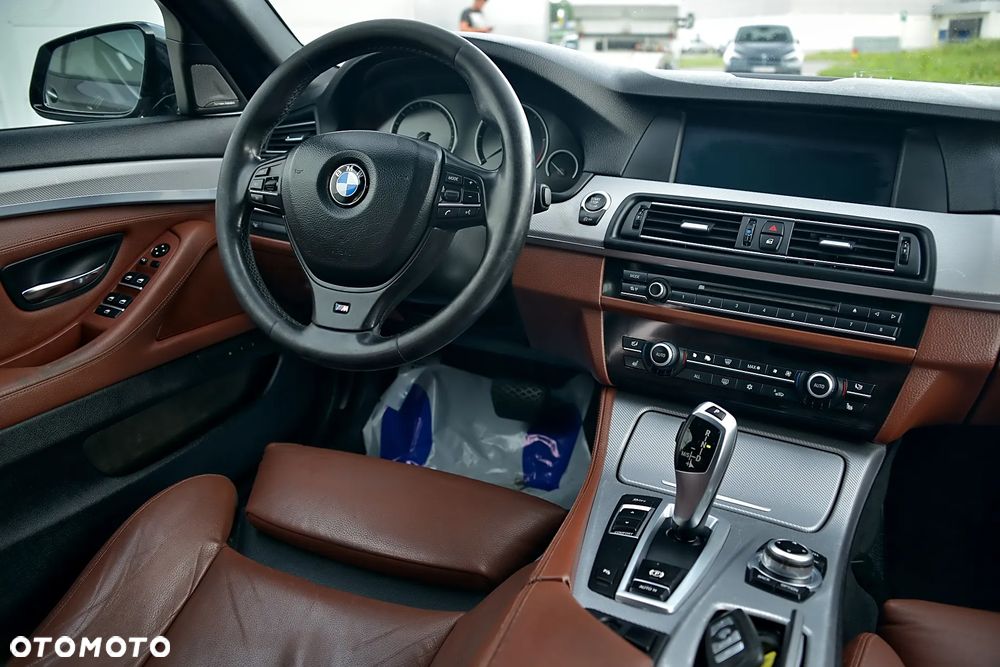 BMW Seria 5 - 36