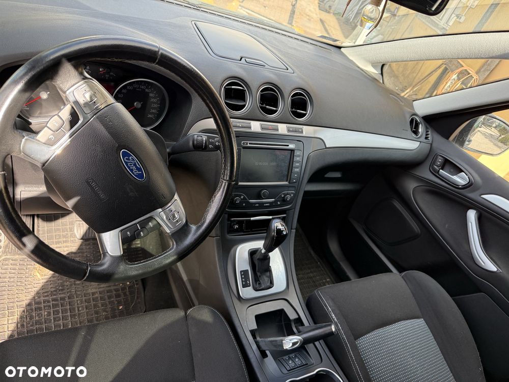 Ford S-Max - 7