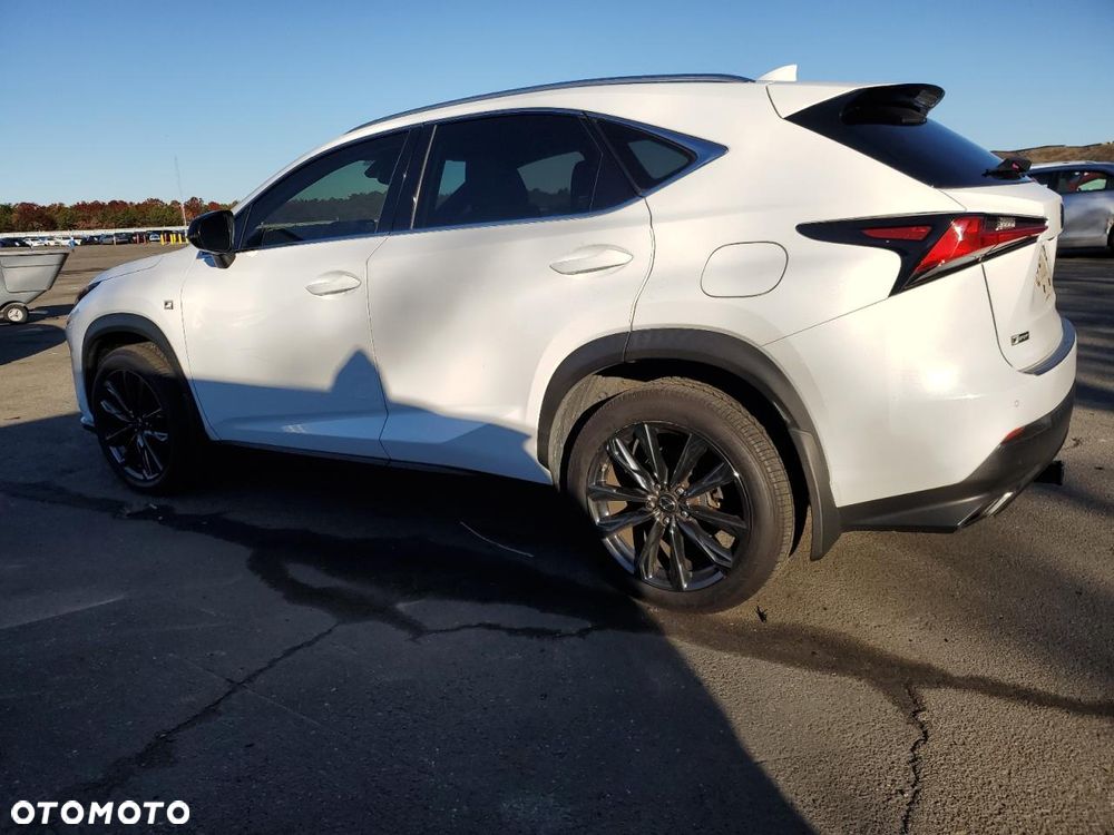 Lexus NX 300 AWD - 3