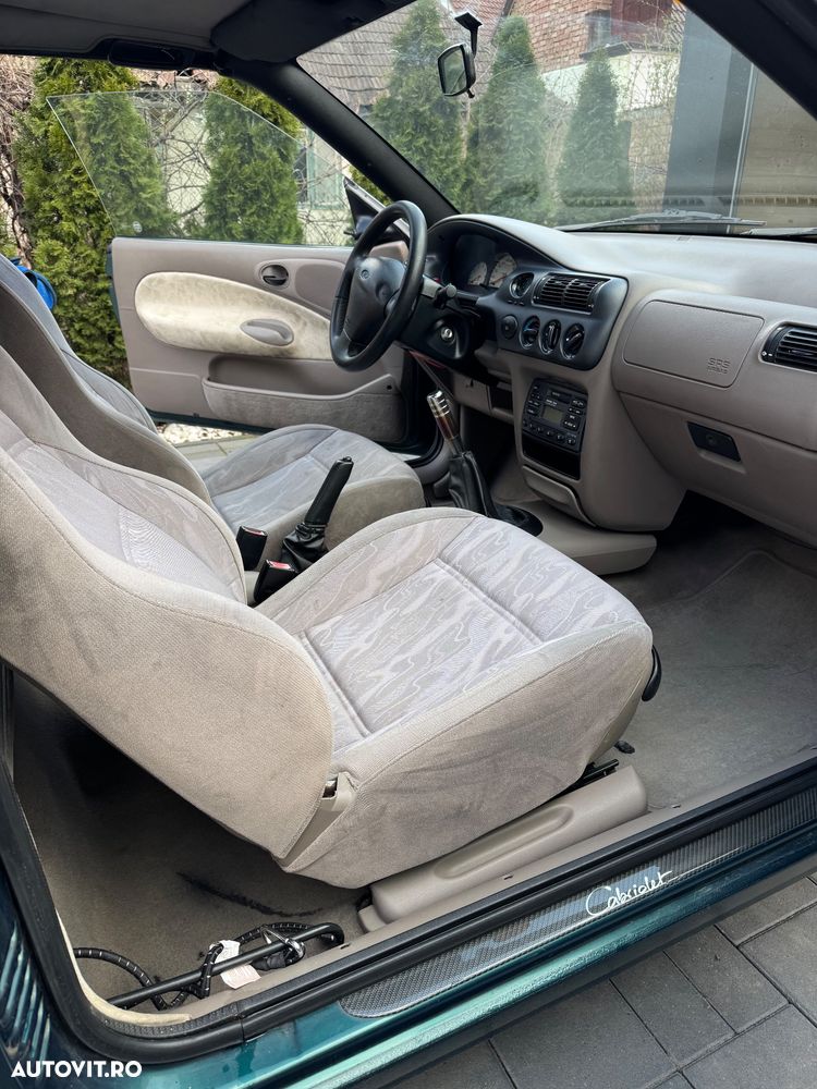 Ford Escort 16V Flair - 12