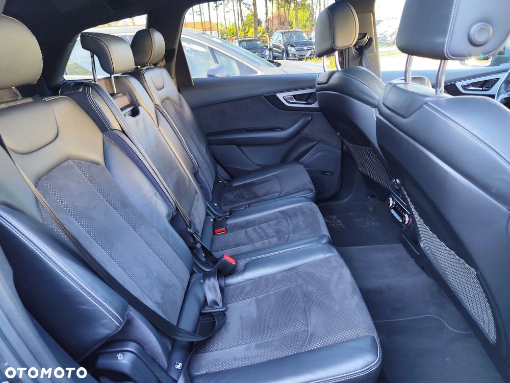 Audi Q7 3.0 TDI ultra Quattro Tiptronic - 24