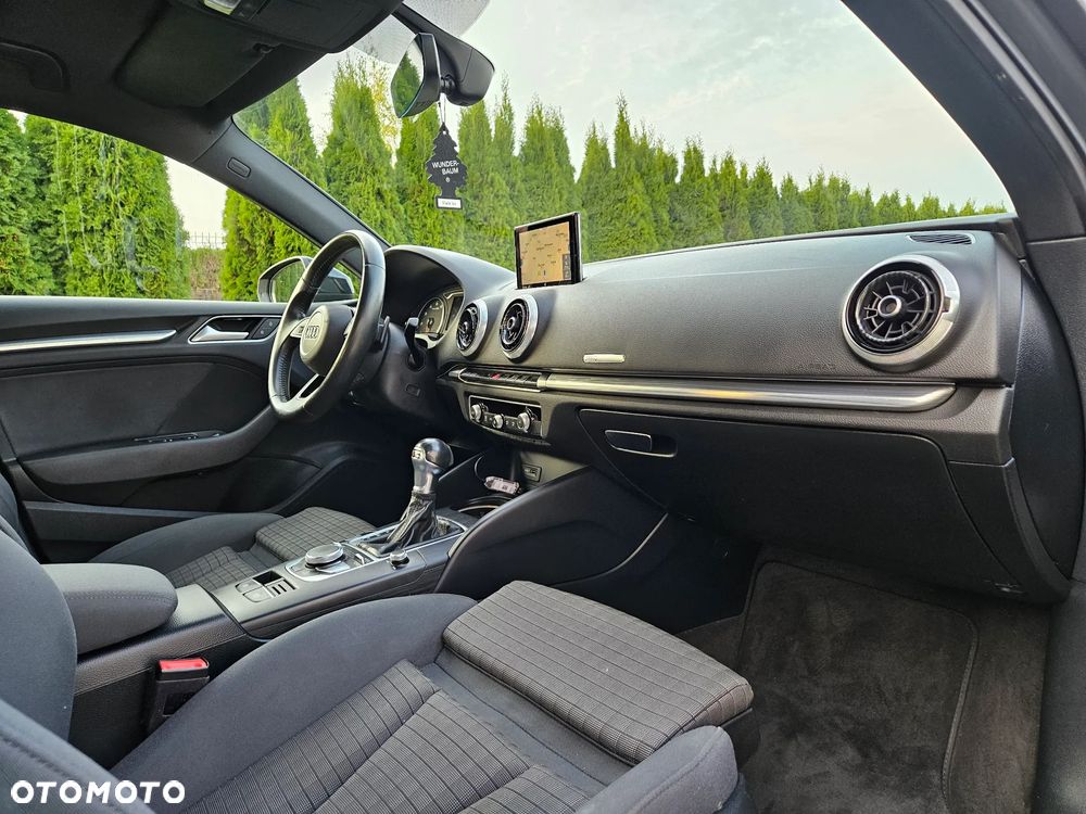Audi A3 Sportback 30 TFSI S tronic sport - 8