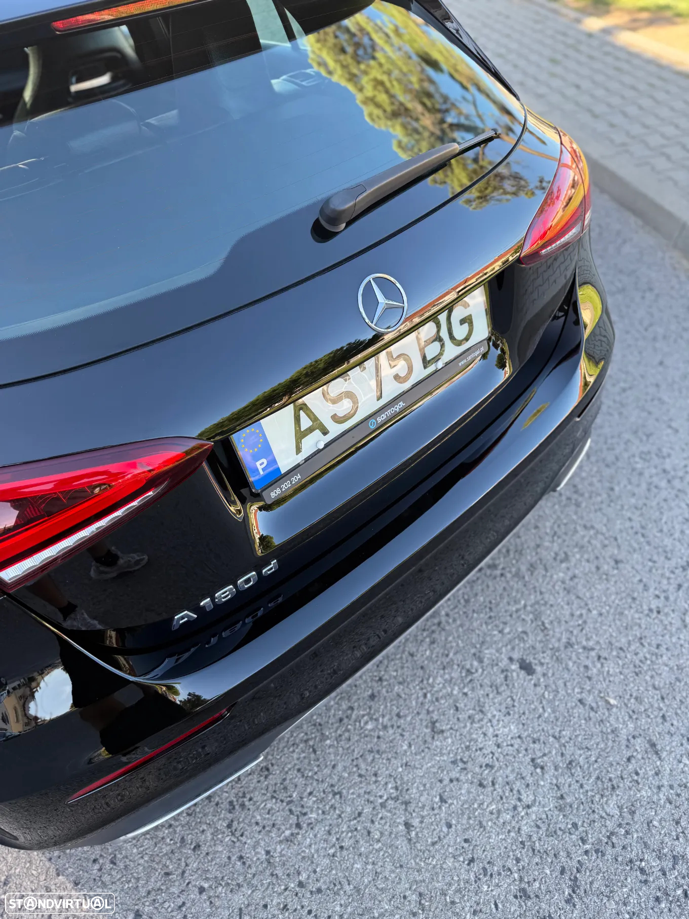 Mercedes-Benz A 180 d AMG Line - 11