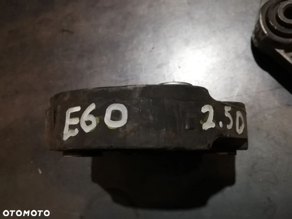 Guma łącznik Wału BMW BMW E60 E61 7512619 - 2