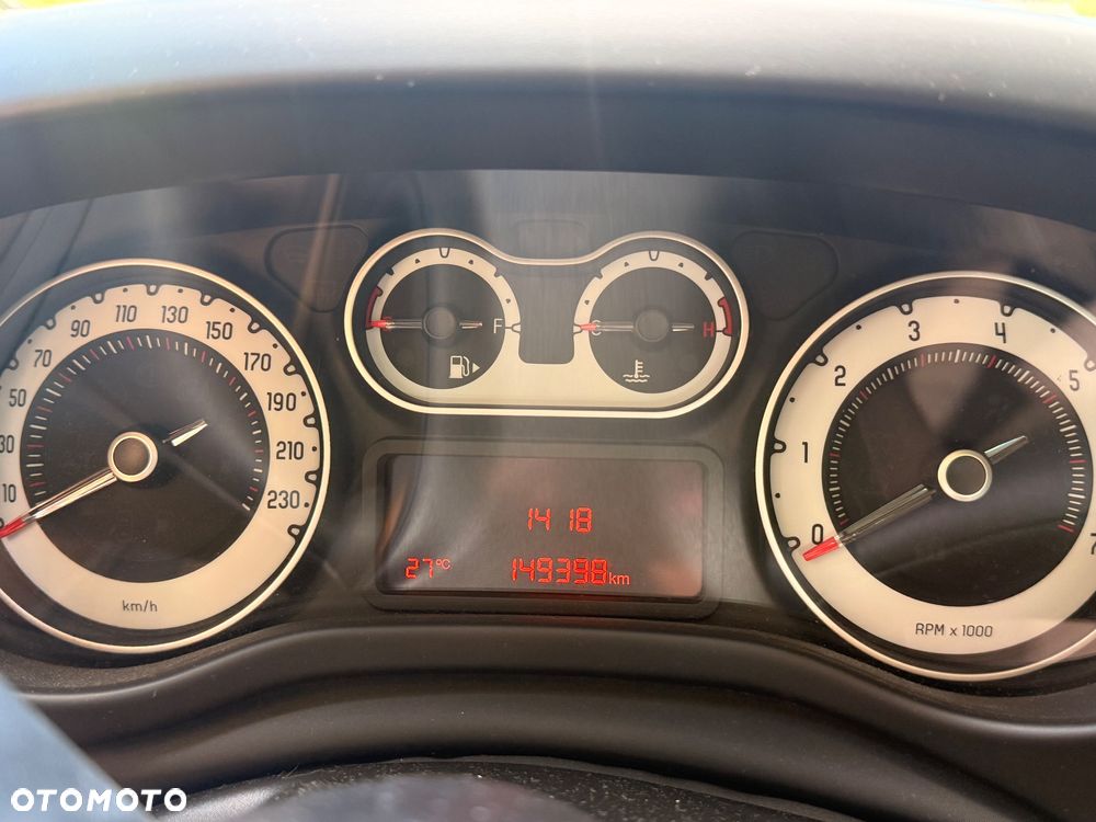 Fiat 500L 1.4 16V Pop - 11