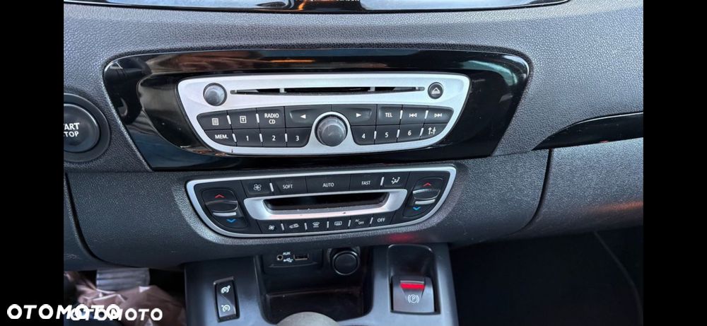 Renault Scenic TCe 130 Bose Edition - 22
