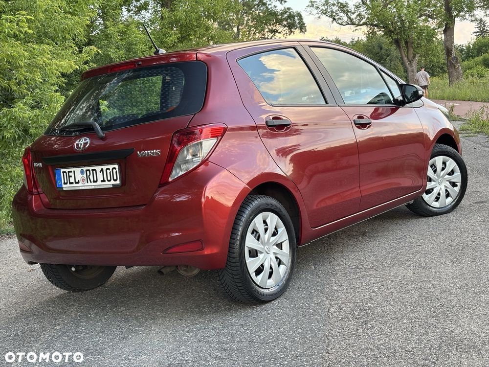 Toyota Yaris - 4